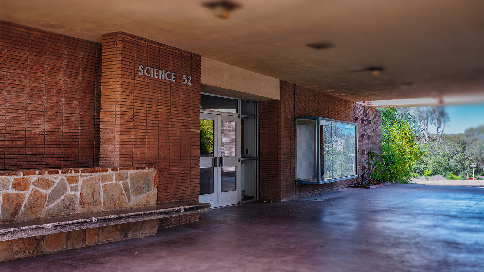 Science Building 52