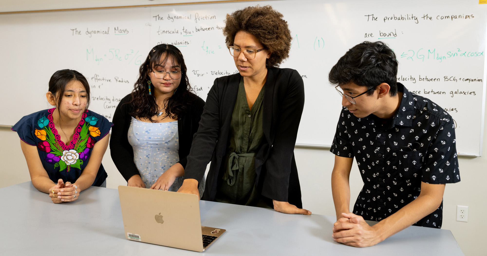 Louise teaching students.