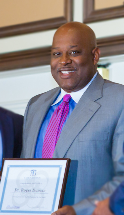 Cal Poly Honored Alumni Awardee Roger Duncan.