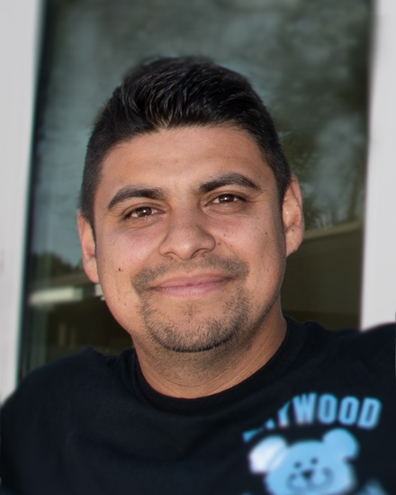 Portrait photo of Hernan Hernandez