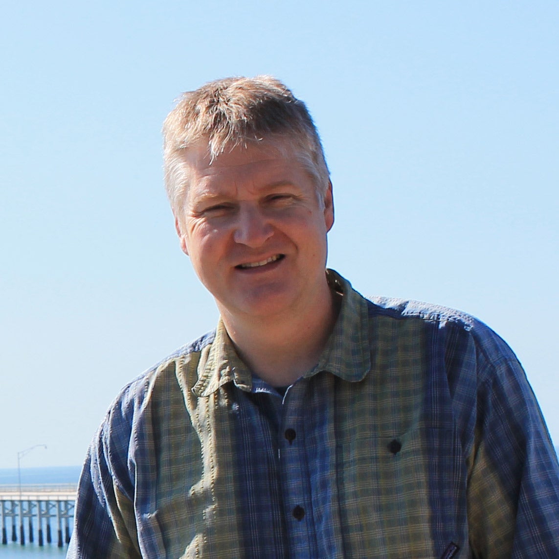 Headshot image of Mark Moline