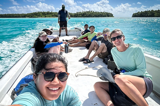 Bailey College students and faculty in French Polynesia