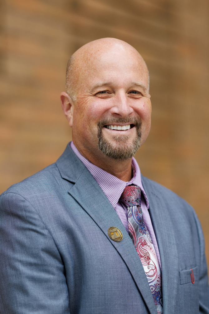 Headshot image of Dean Wendt